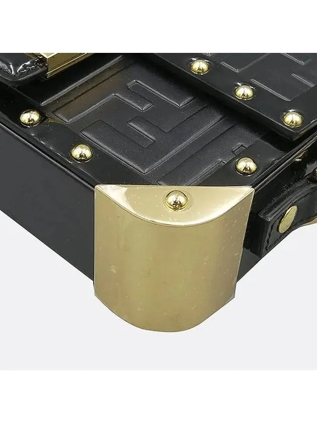 7VA507 Crossbody Bag