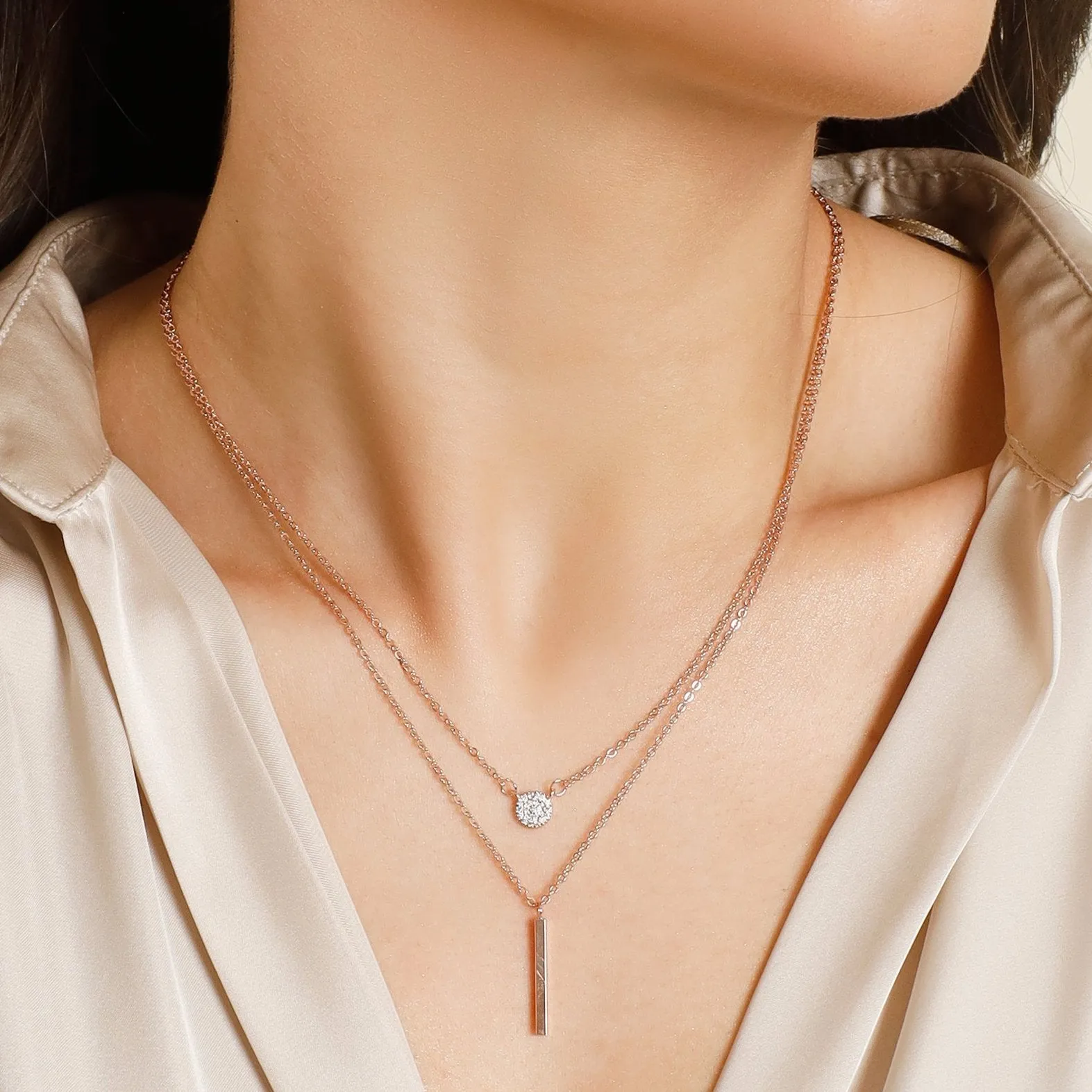 Circle and Bar Choker Necklace