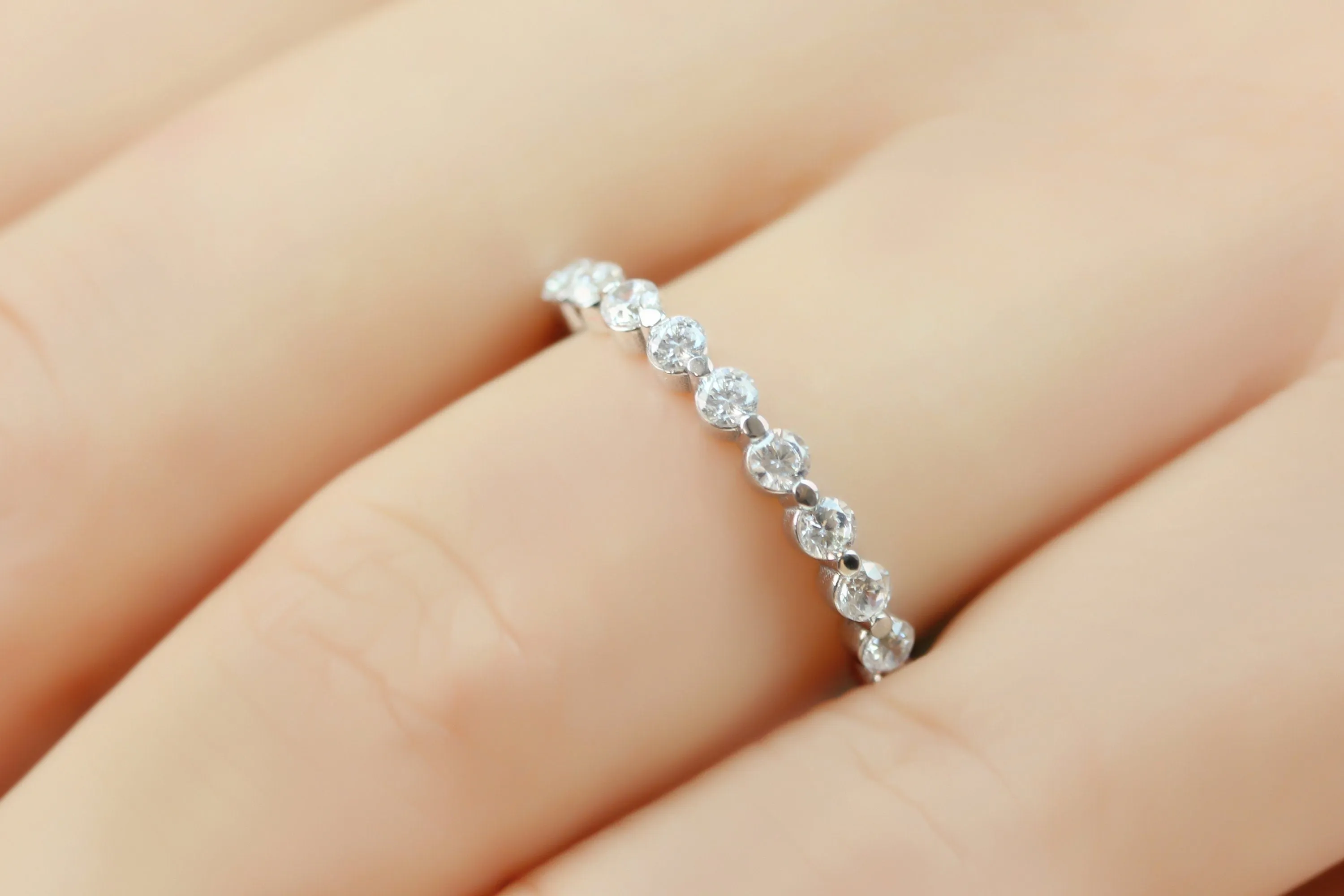 Diamond Wedding Band/14kt Solid Gold Round Diamond Shared-Prong Ring/Single Shared Prong Half Diamond Eternity Wedding Band by Gemsandkarats
