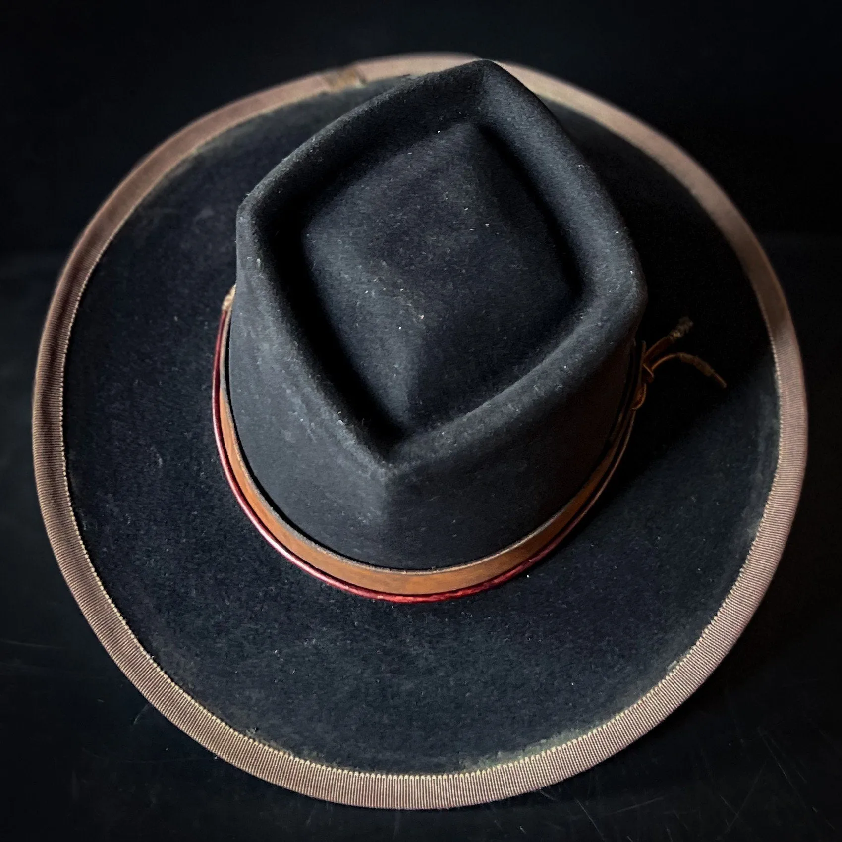 Distressed Fedora Black Lonely