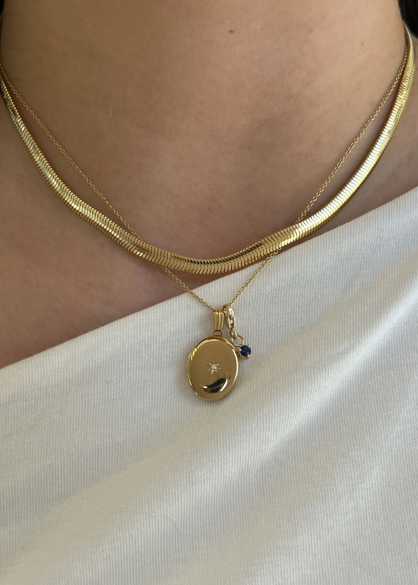 Maison Oval Locket Diamond
