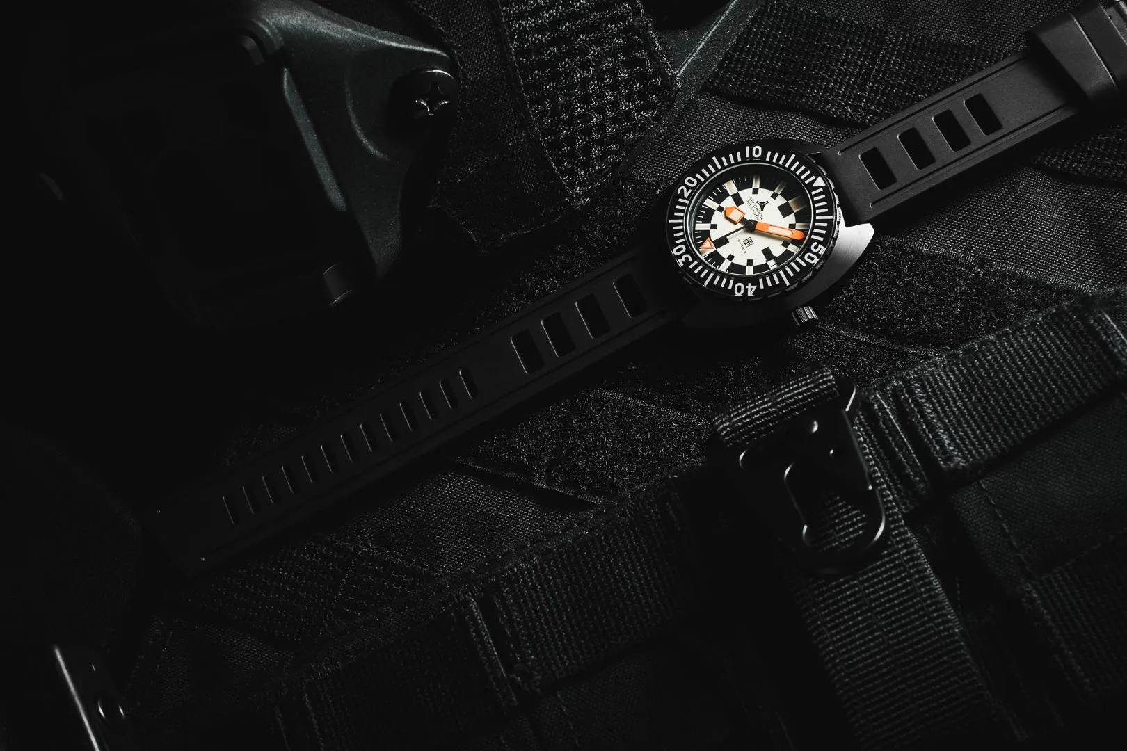 New Limited Edition SYNCHRON Military Diving Watch Black ISOfrane Rubber