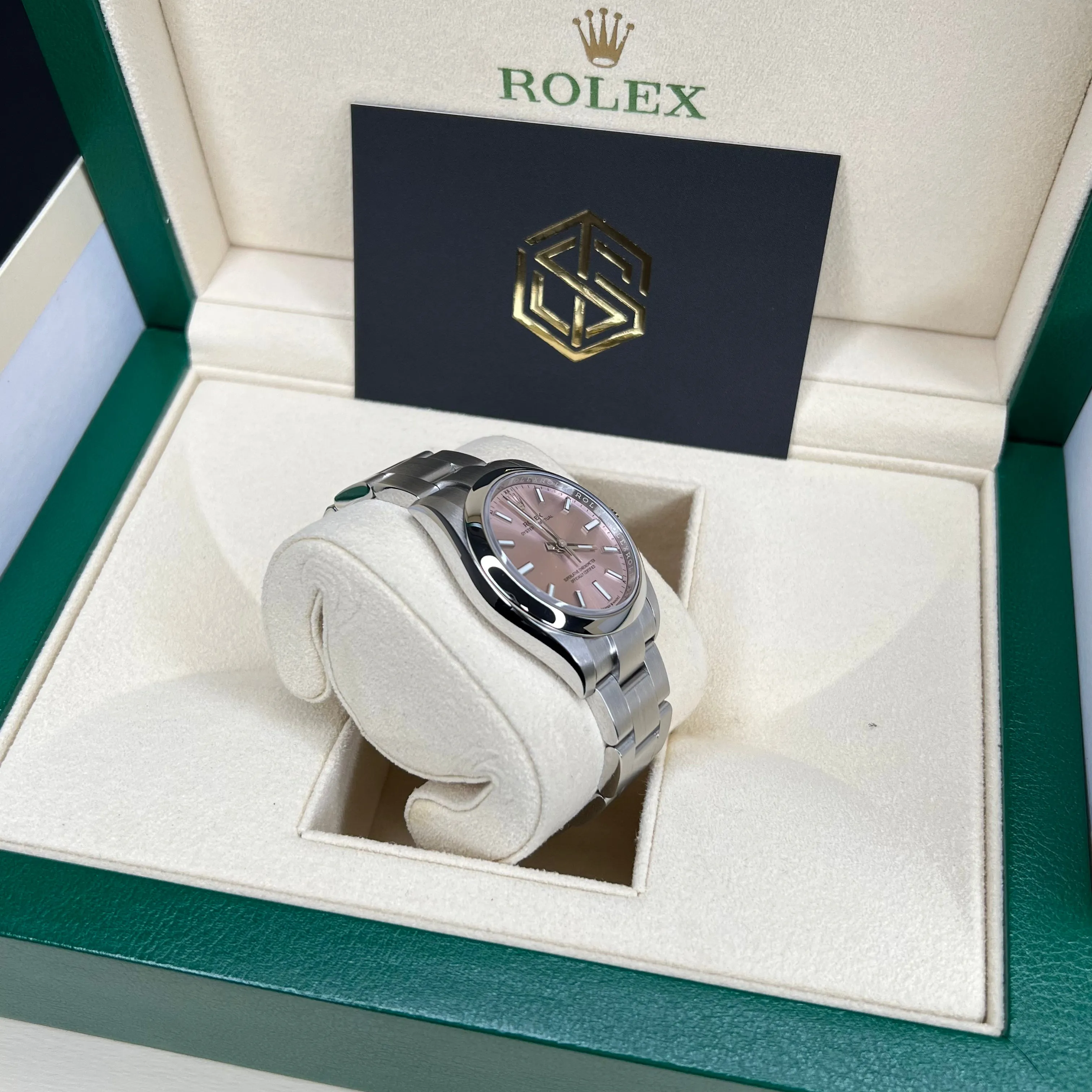 Rolex Oyster Perpetual 34 124200 Pink Dial 2022 Unworn Watch