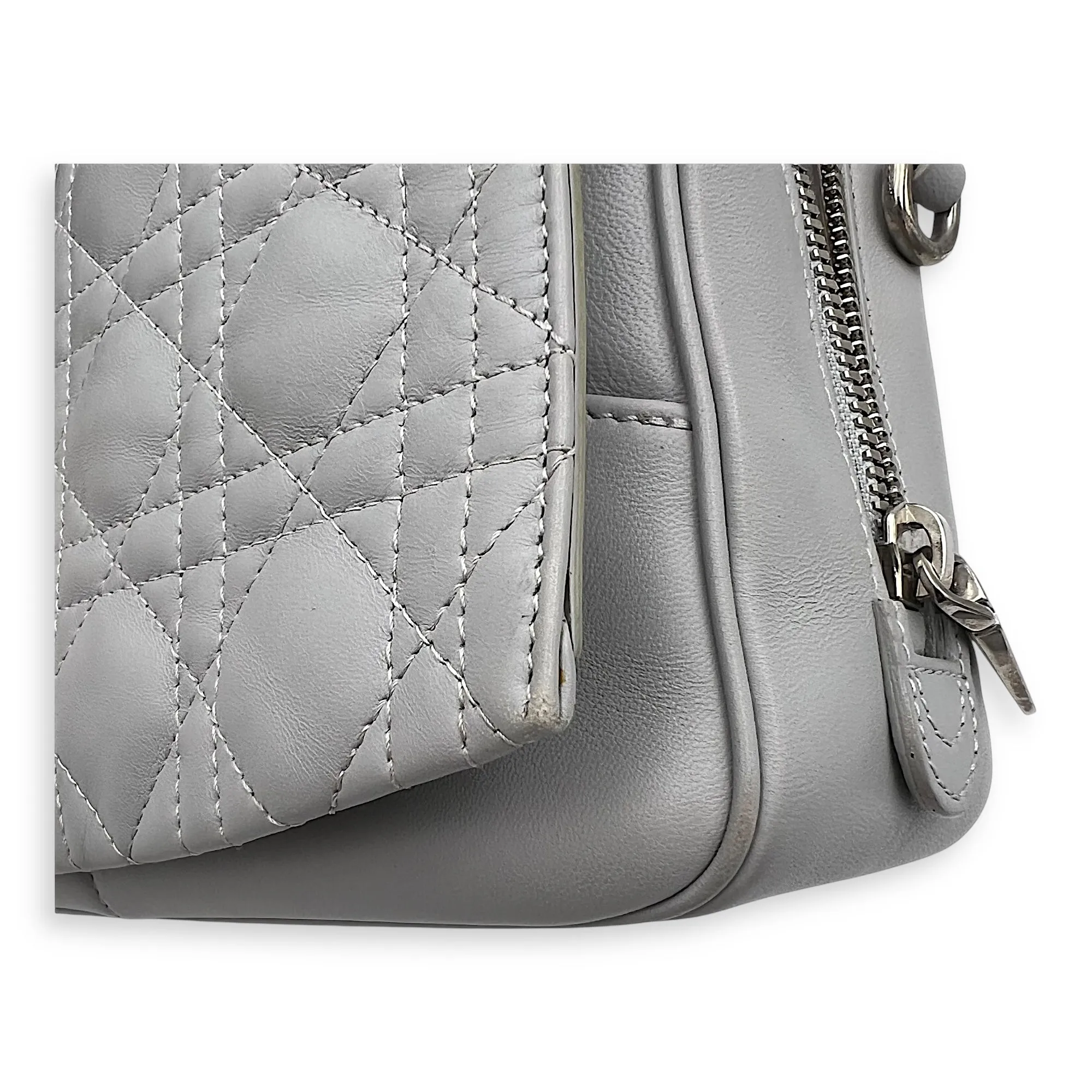 Stardust Crossbody Bag Grey in Lambskin, Silver hardware