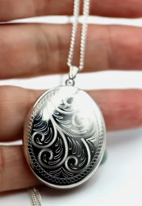 Sterling Silver 925 Oval Engraved Pendant Locket 2 photos   Necklace