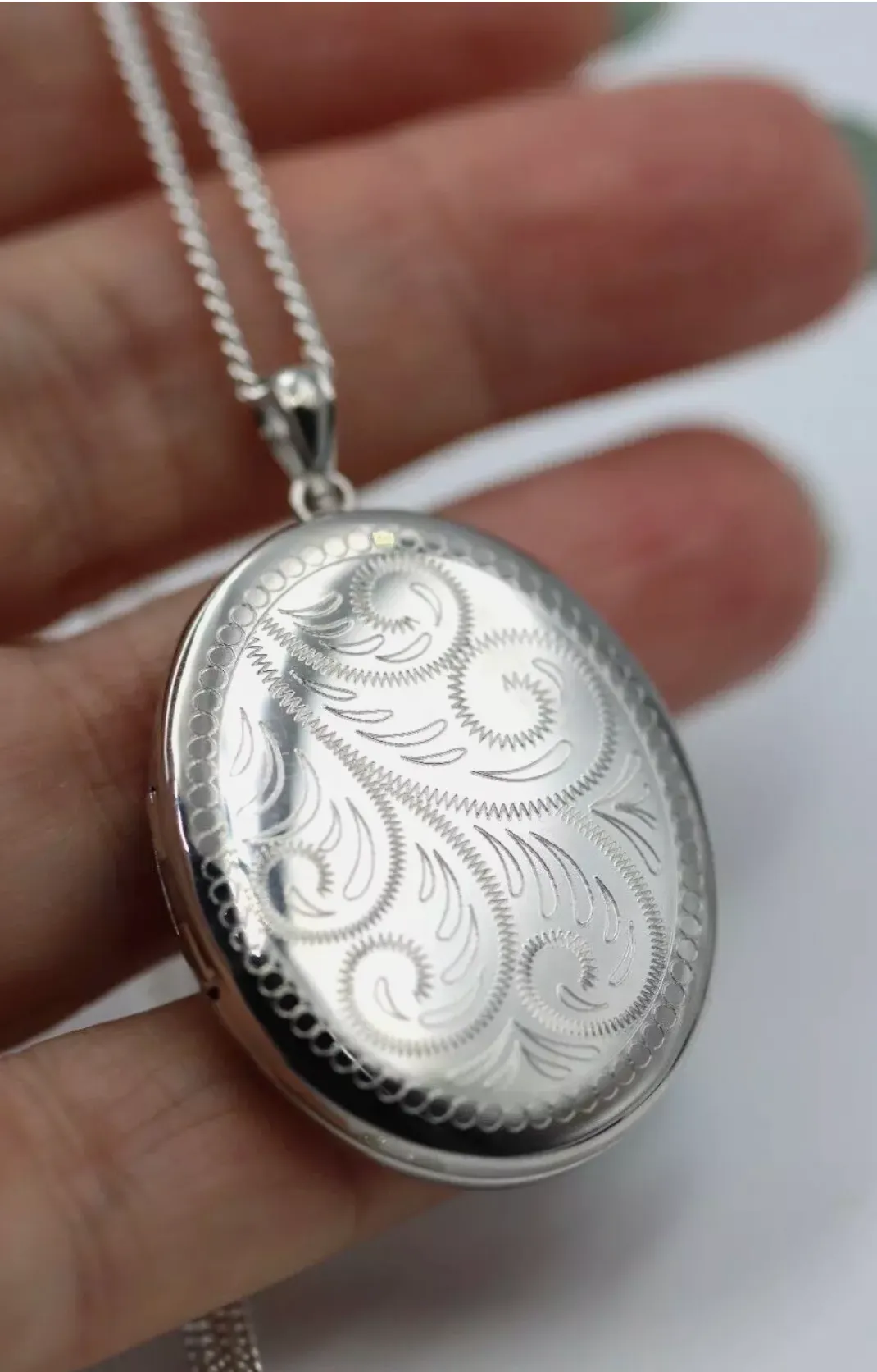 Sterling Silver 925 Oval Engraved Pendant Locket 2 photos   Necklace