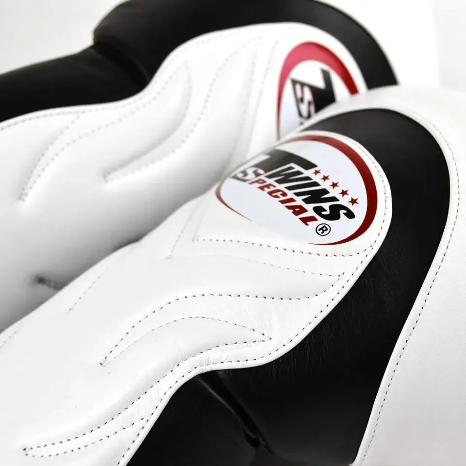 Twins Special Deluxe Sparring Gloves