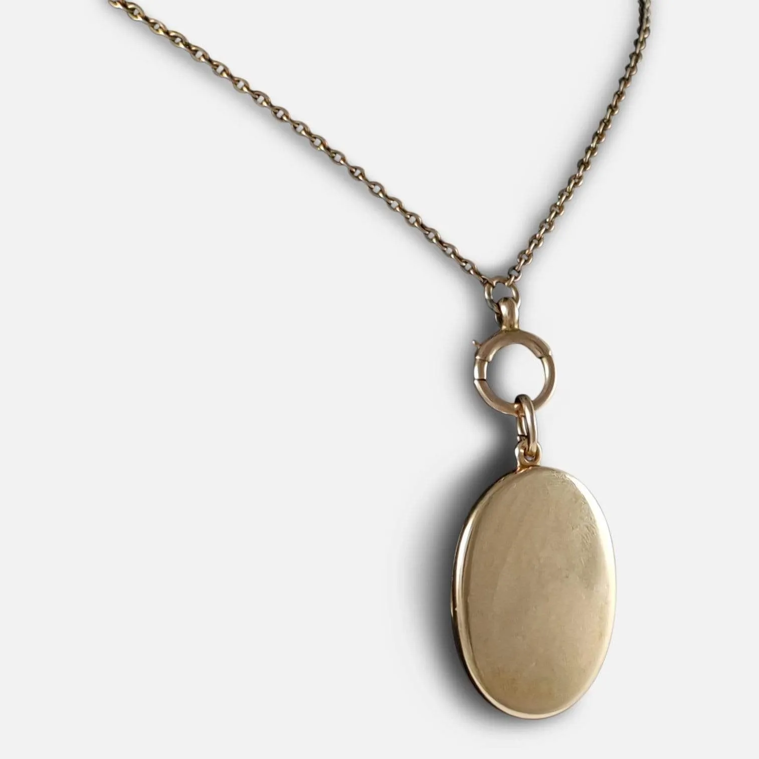 Victorian 15ct Gold Engraved Locket with 9ct Chain