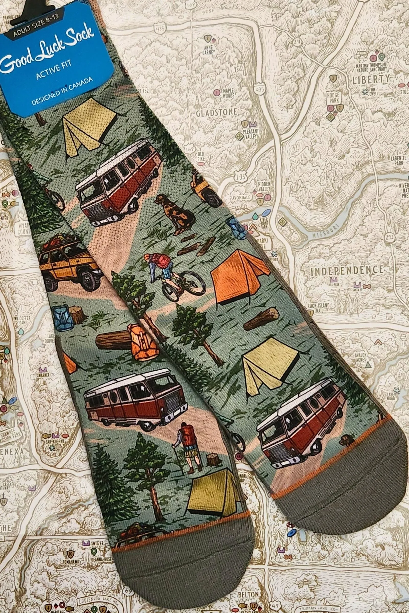 Vintage Camping Trip Men's Crew Socks