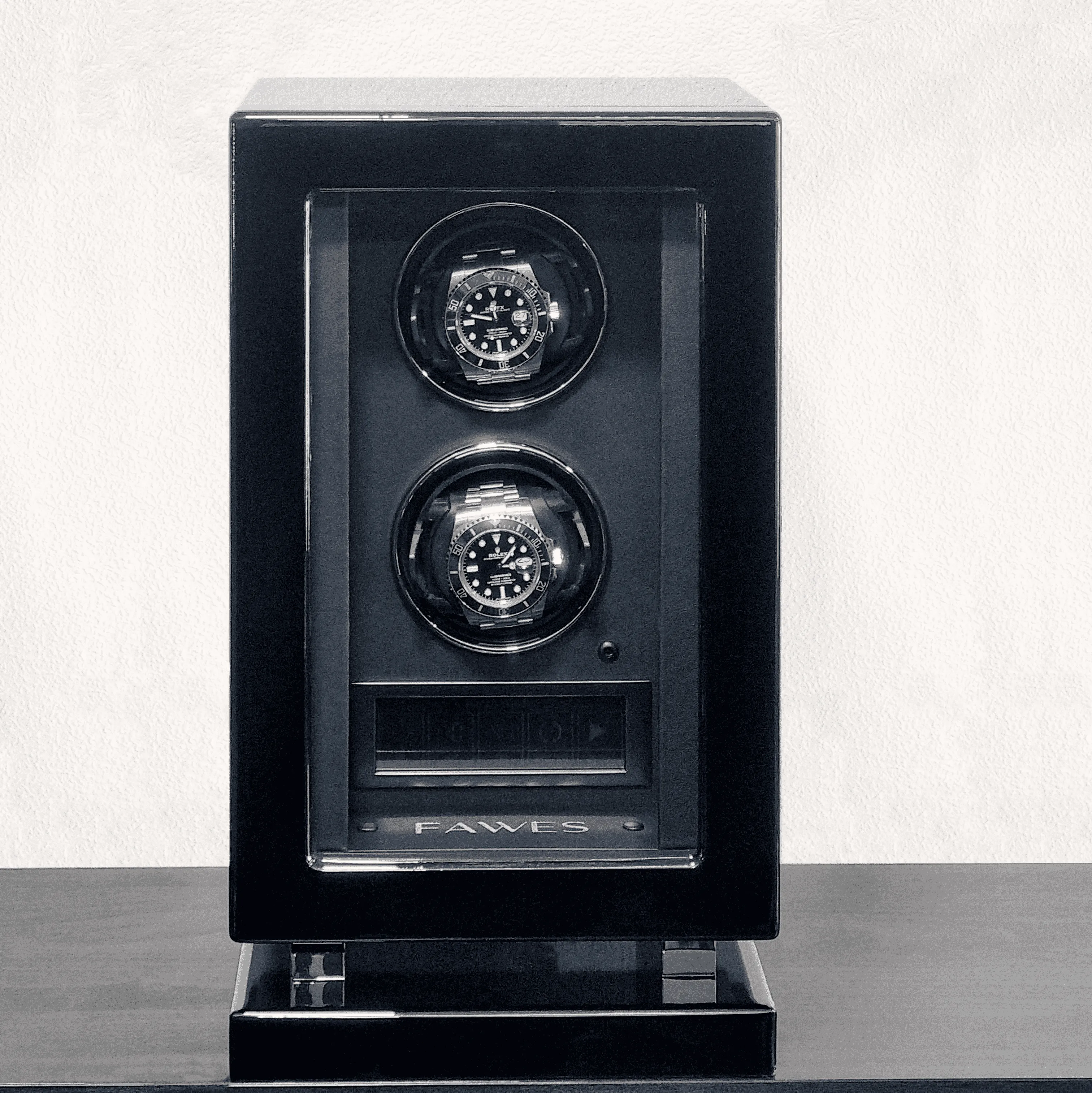 X63 Watch Winder with Biometric Access - 2 Epitope